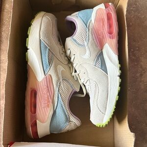 Nike Air Max Excee 7